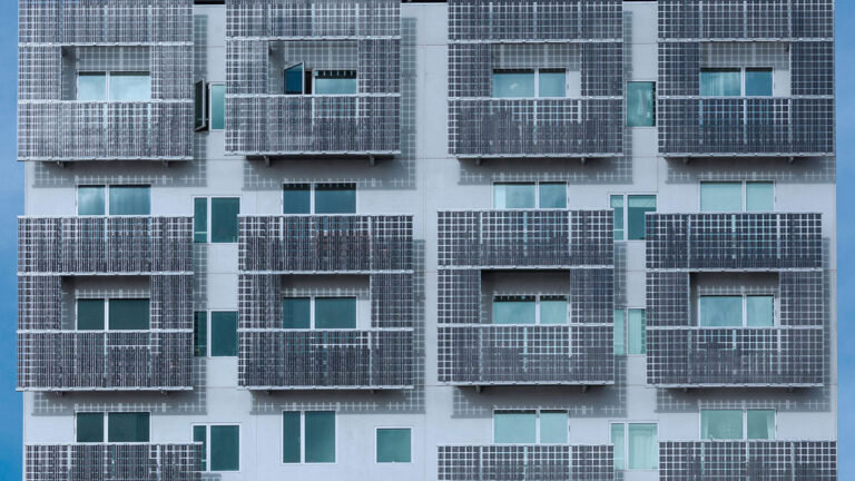 paneles solares transparentes